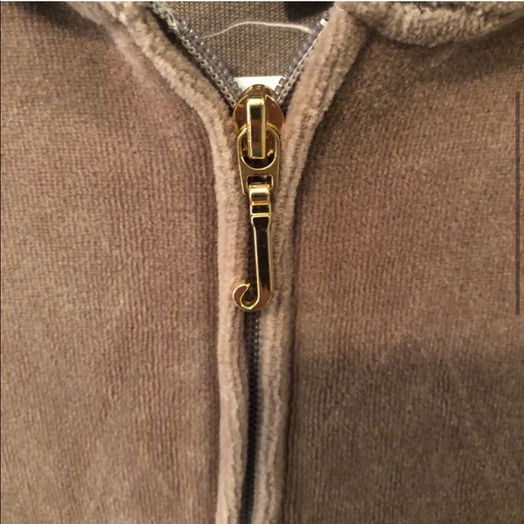 ✨HP✨ EUC Juicy Couture velour sweatshirt - Picture 4 of 6